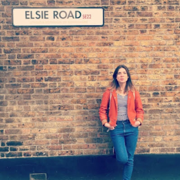 Meet your Posher, Elspeth - Picture 1 of 1